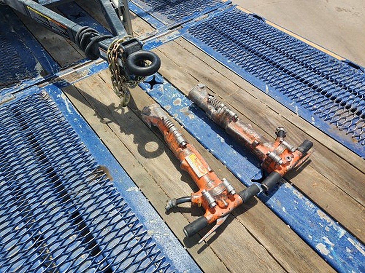APT M190BV photo 2