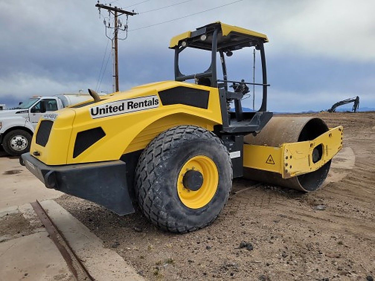 BOMAG BW211D-5 photo 5