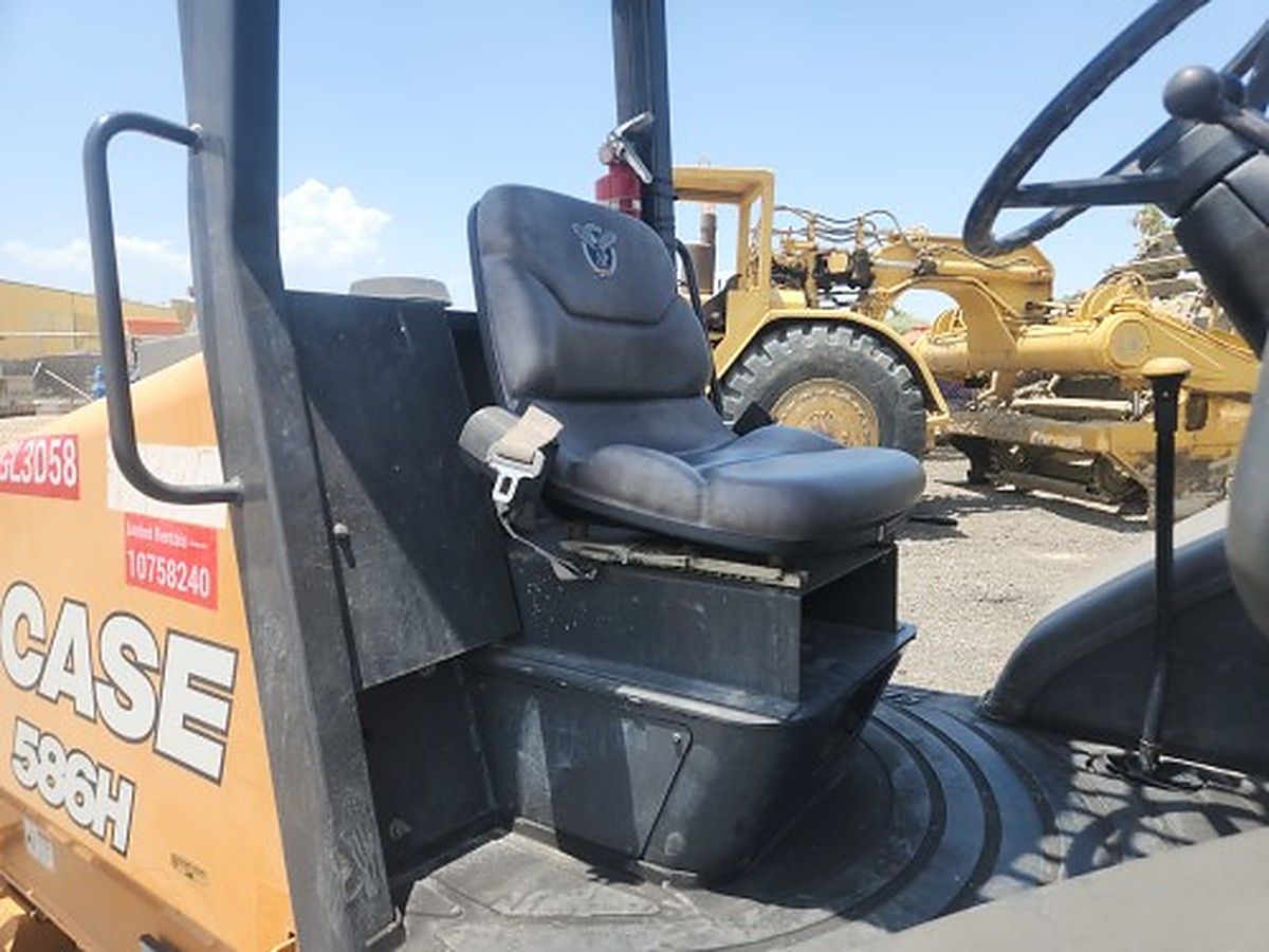 CASE 586H photo 2