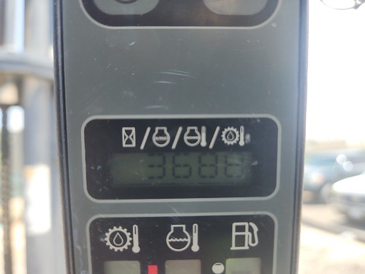 CASE 586H photo 8