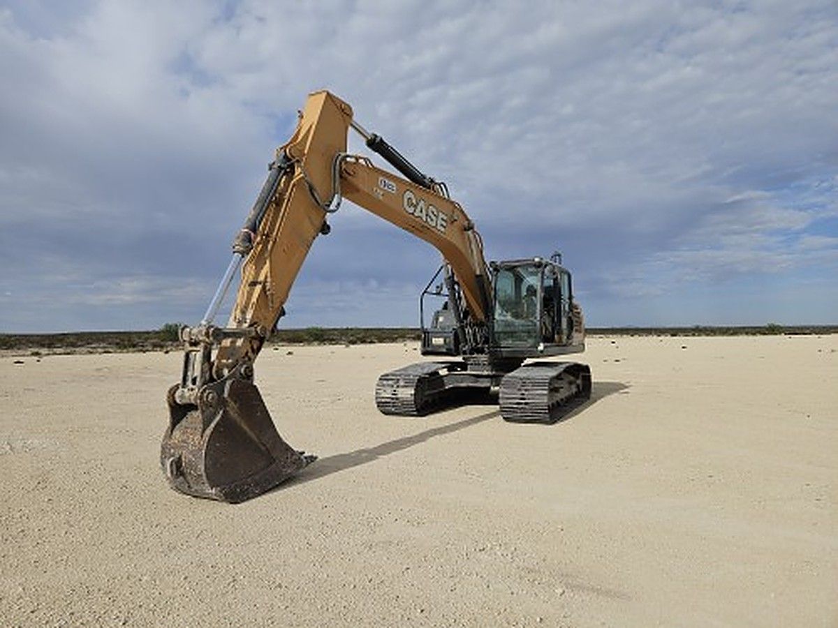 CASE CX210D photo 14