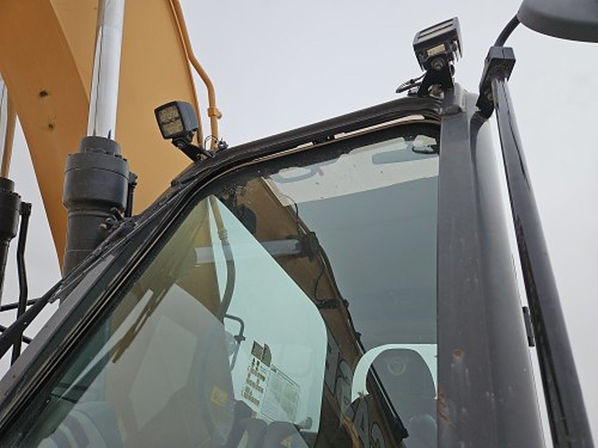 CASE CX210D photo 8