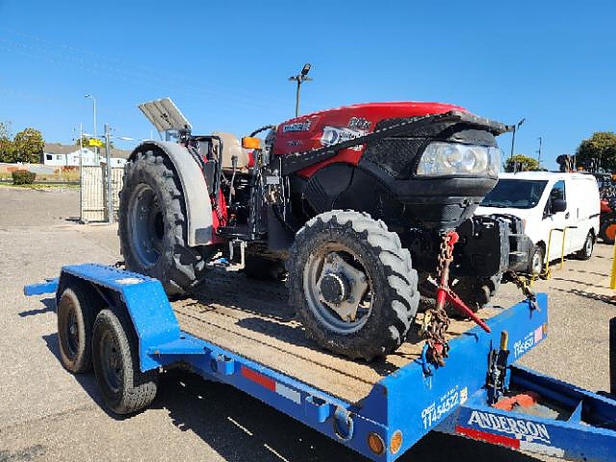 CASE FARMALL 80N photo 4