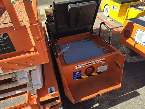 2018 COLUMBIA EX21-T-24 Industrial Electric Cart 3 Wheeled