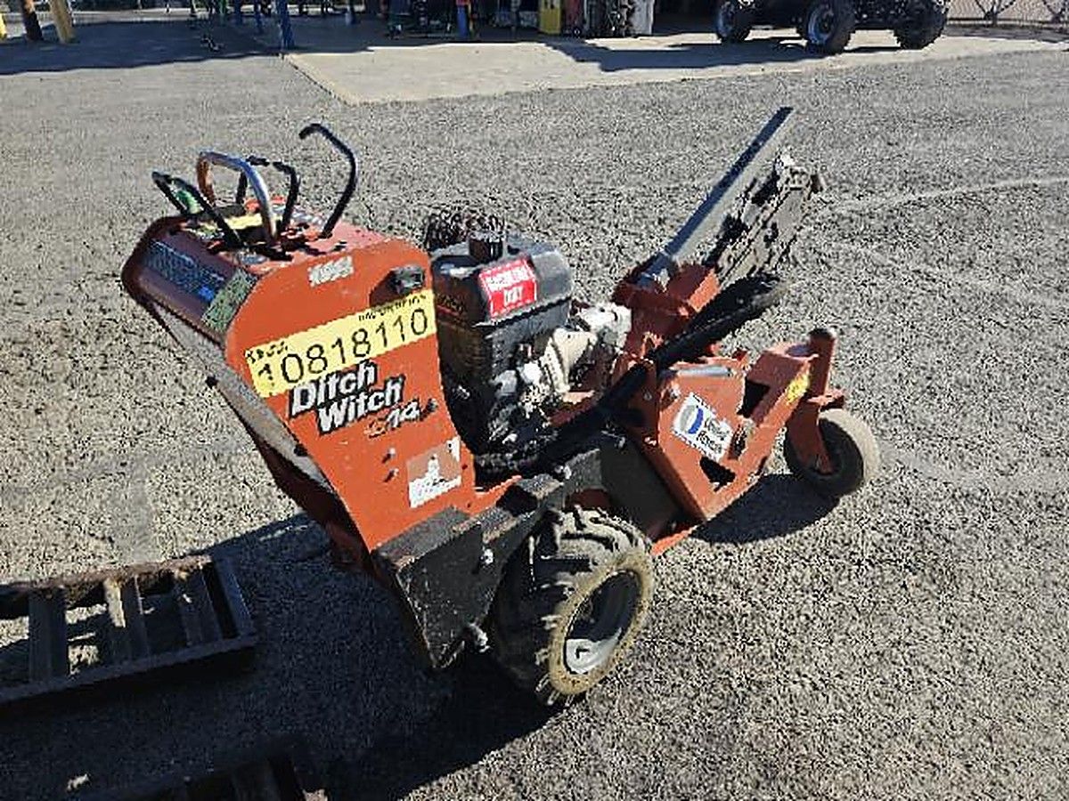 DITCHWITCH C14 photo 3