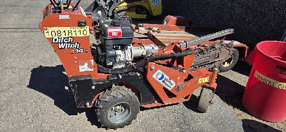 DITCHWITCH C14 photo 7