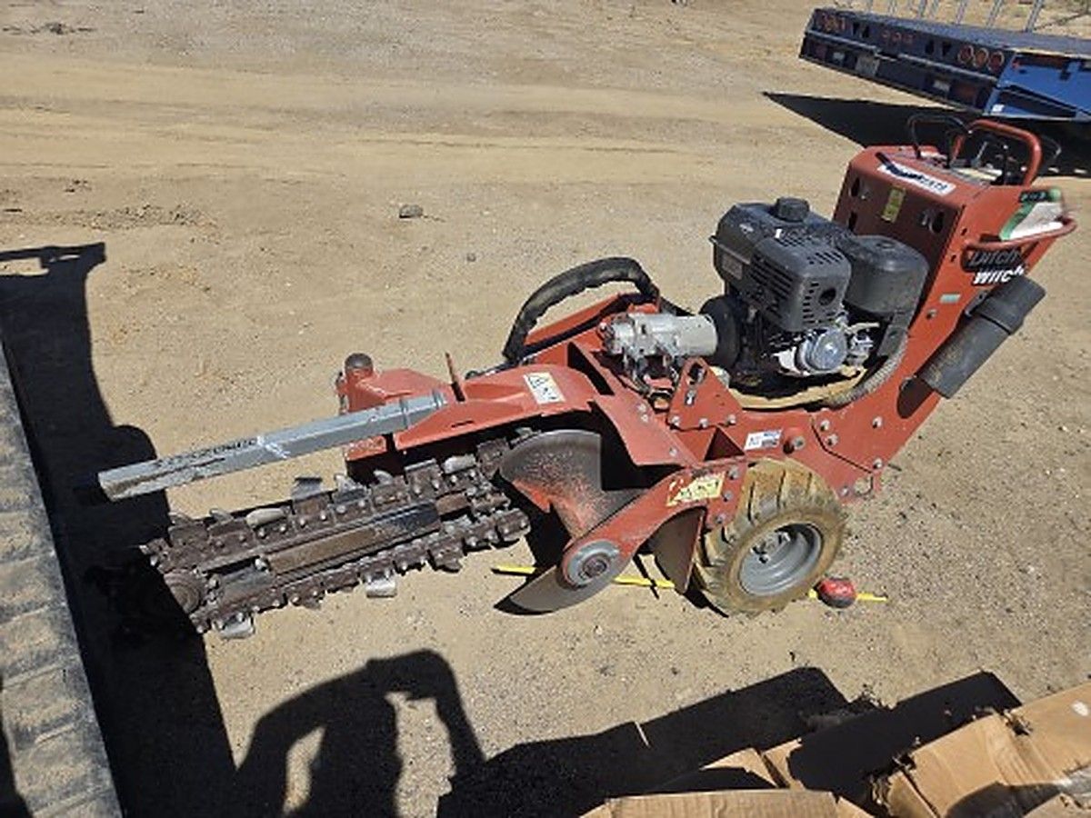 DITCHWITCH C14 photo 6