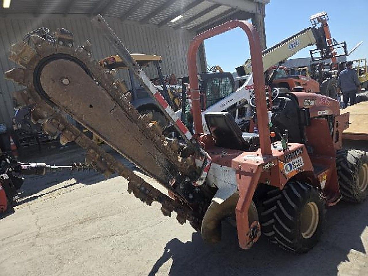 DITCHWITCH RT45 photo 4