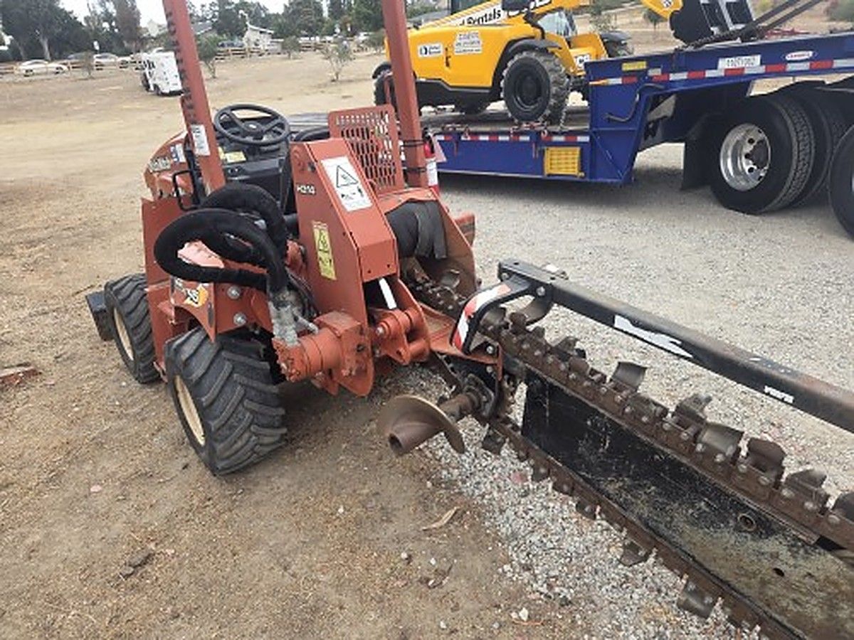 DITCHWITCH RT45 photo 8