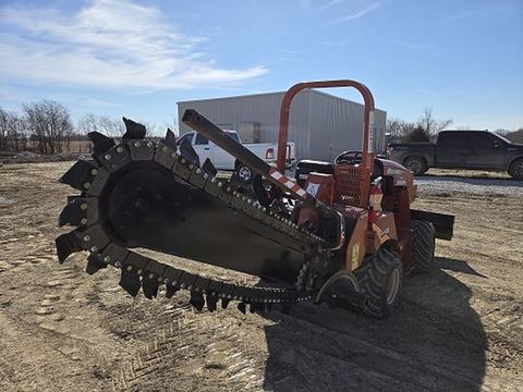 2018 DITCHWITCH RT45 Trencher 32-50Hp