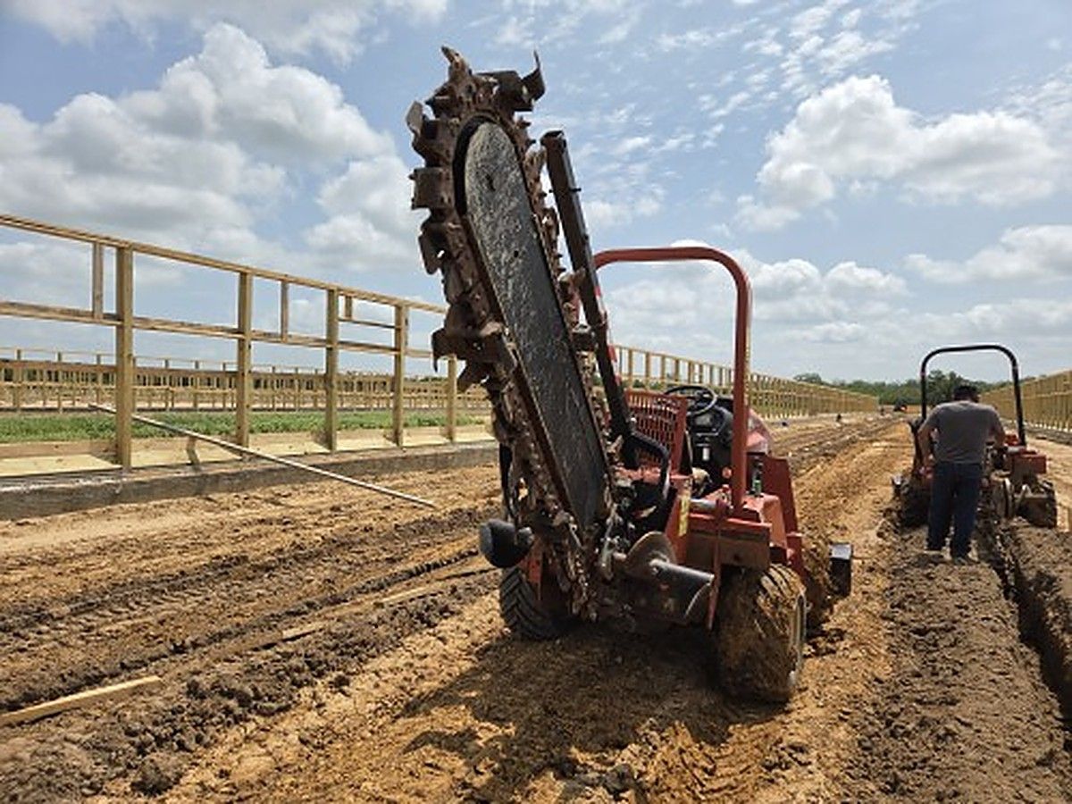 DITCHWITCH RT45 photo 2