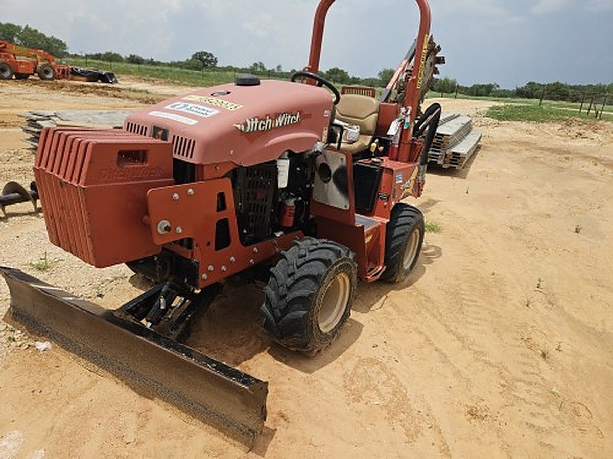 DITCHWITCH RT45 photo 7