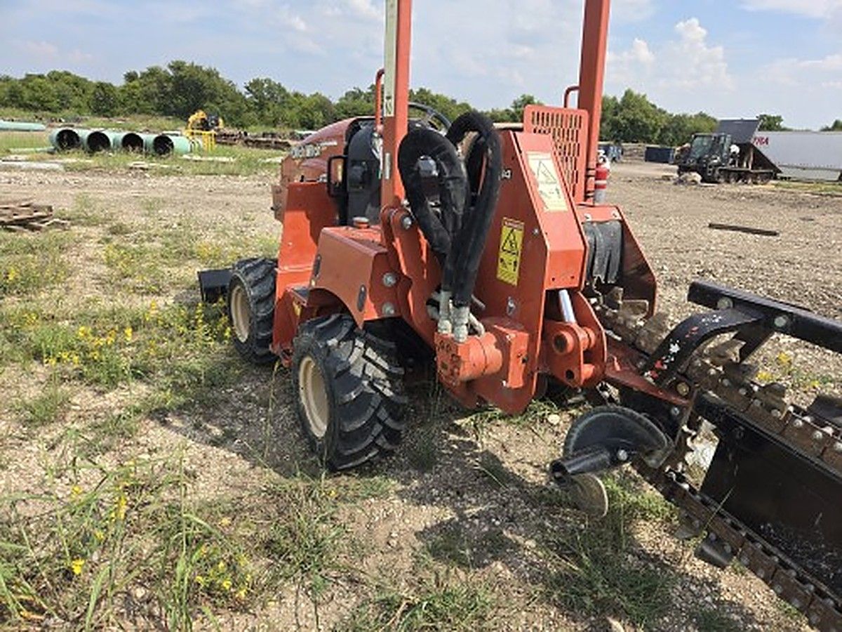 DITCHWITCH RT45 photo 2