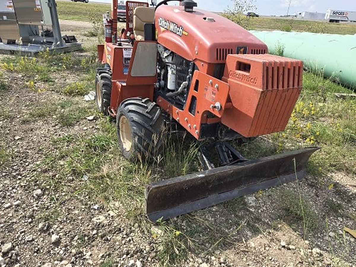 DITCHWITCH RT45 photo 3