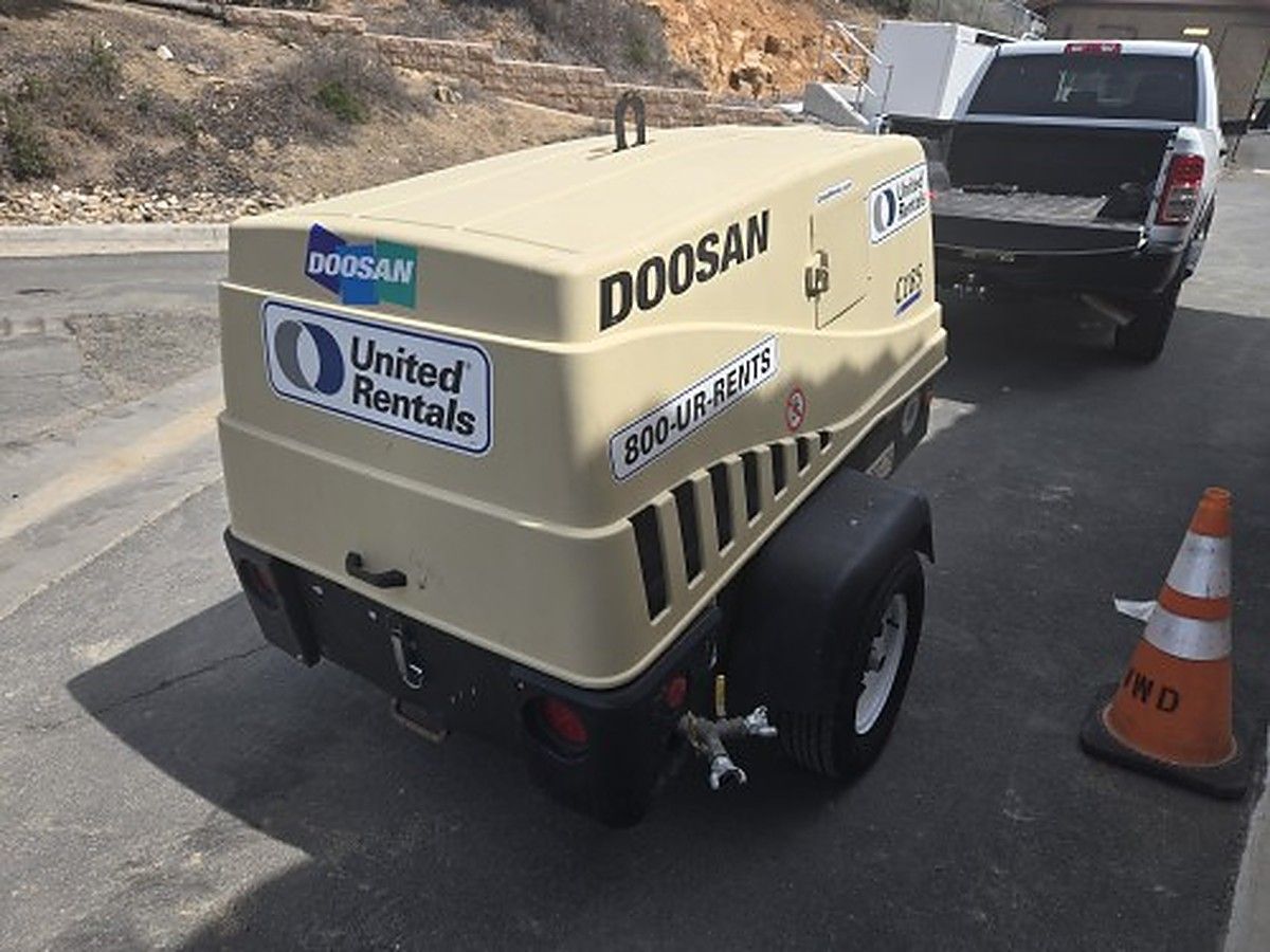 DOOSAN C185WDZ-T4F photo 3