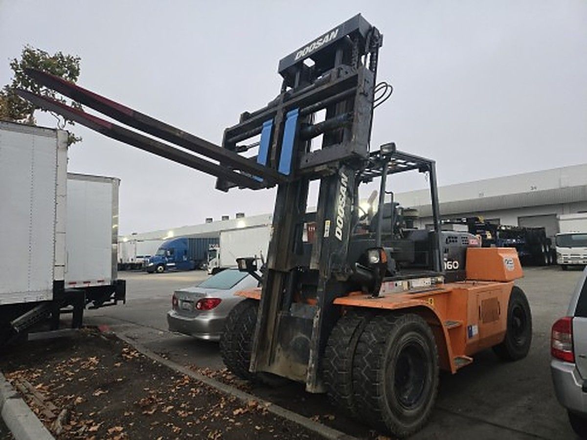 DOOSAN D160S-7 photo 3