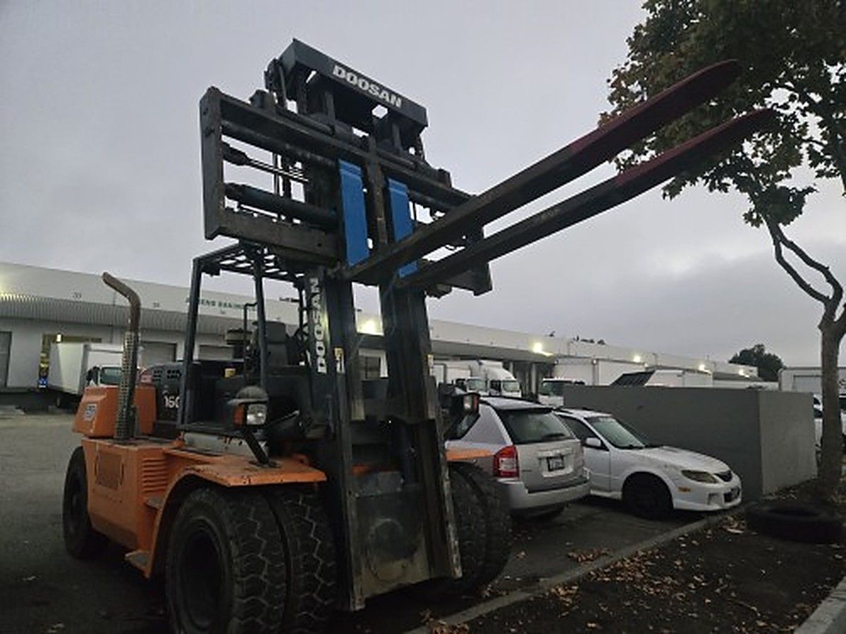 DOOSAN D160S-7 photo 10