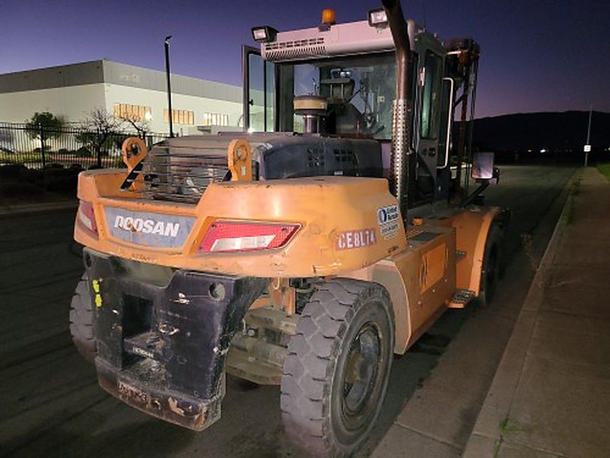 DOOSAN D160S-7 photo 7