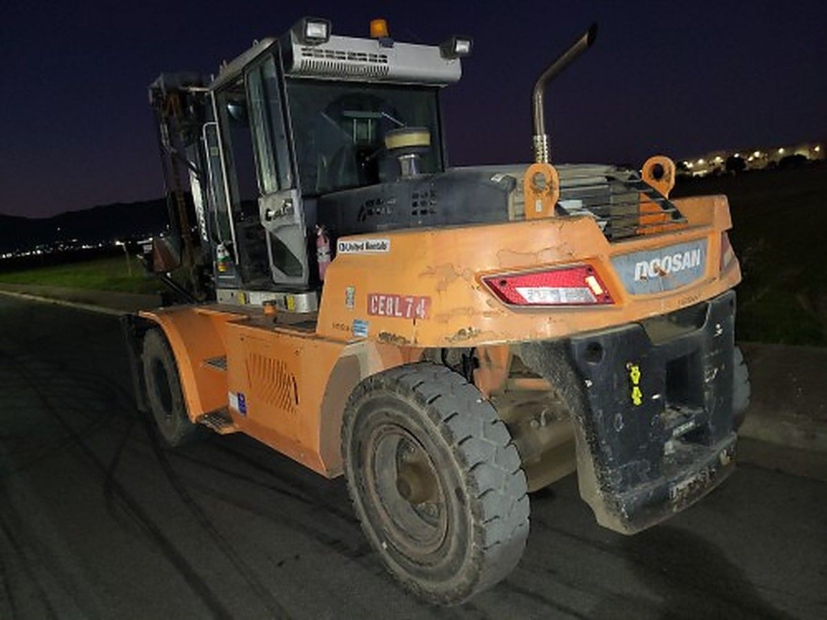 DOOSAN D160S-7 photo 10