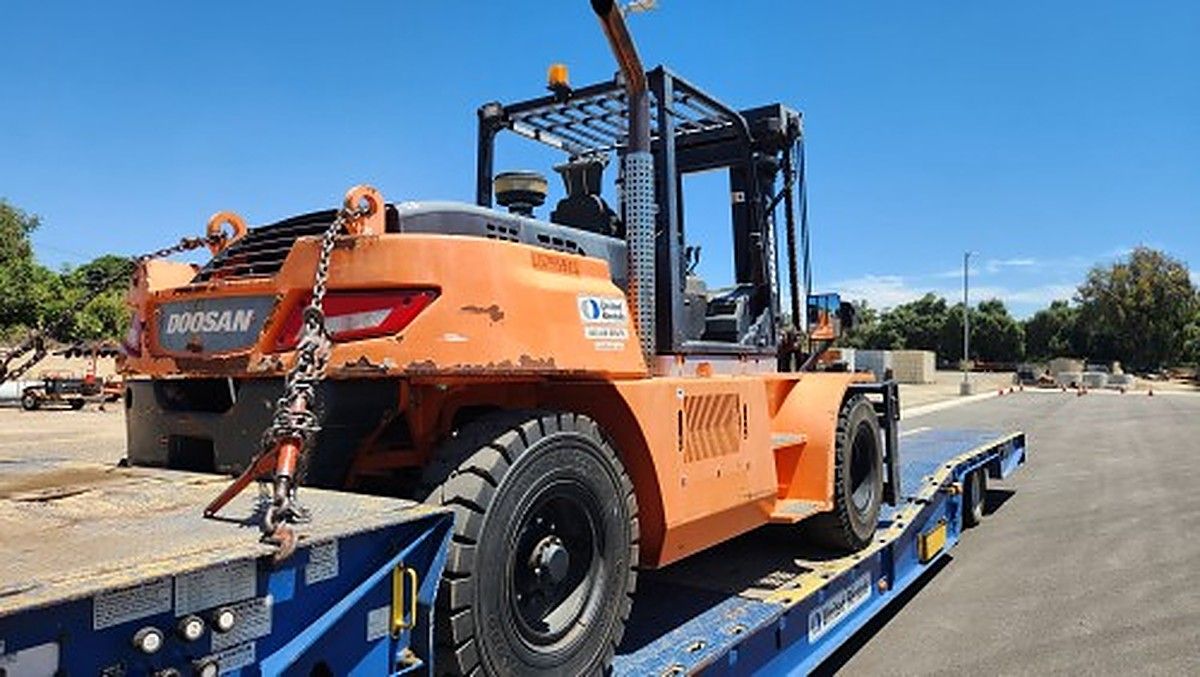 DOOSAN D160S-7 photo 6
