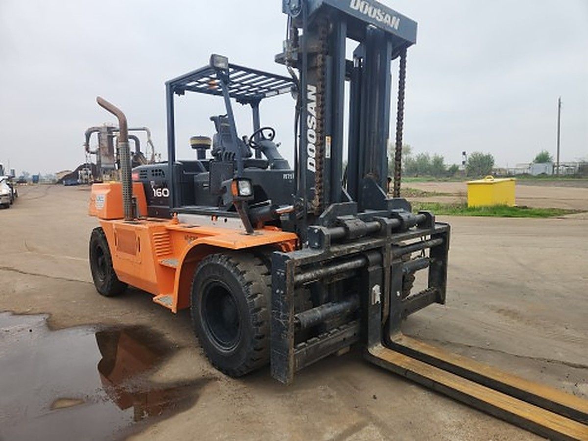 DOOSAN D160S-7 photo 2