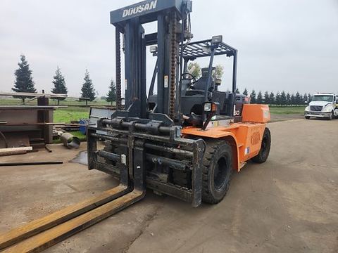 2018 DOOSAN D160S-7 Forklift Whse 35000-49999# Pneumatic