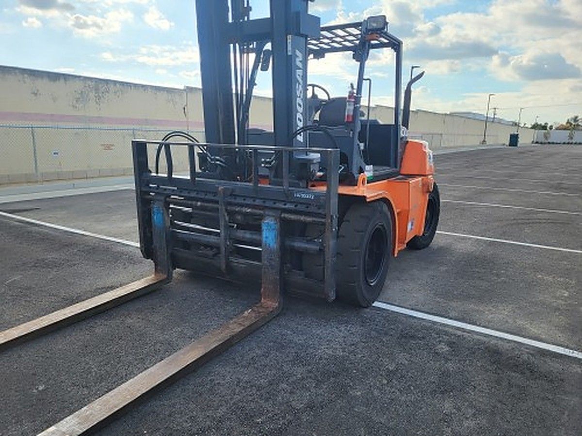 DOOSAN D90S-7 photo 2
