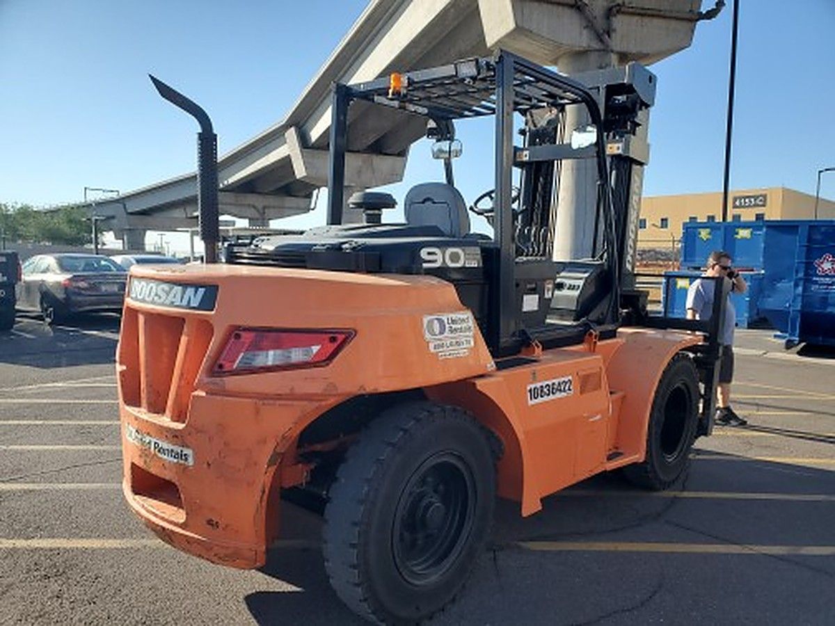 DOOSAN D90S-7 photo 6