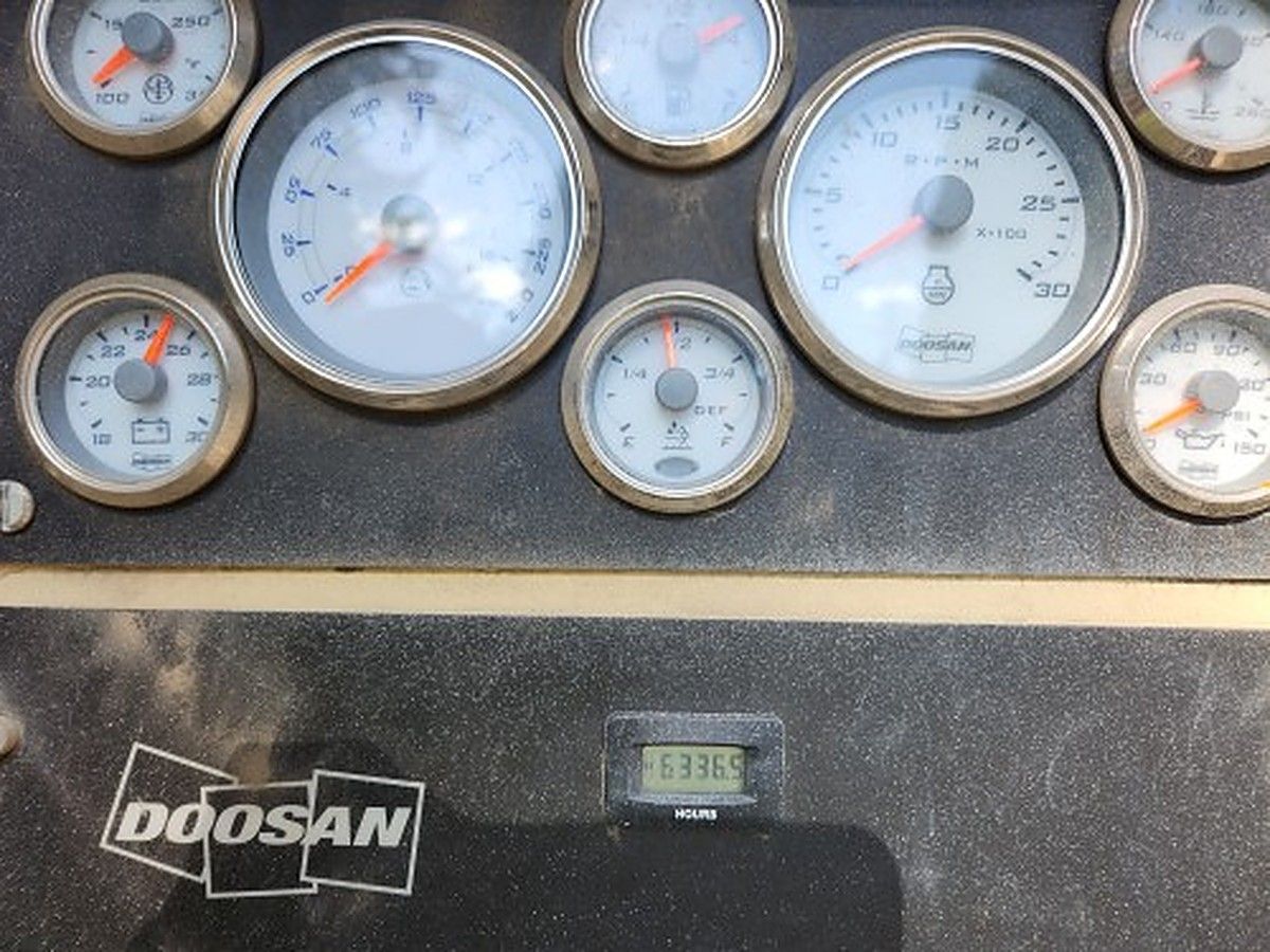 DOOSAN HP1600WCU-T4FIQ photo 6