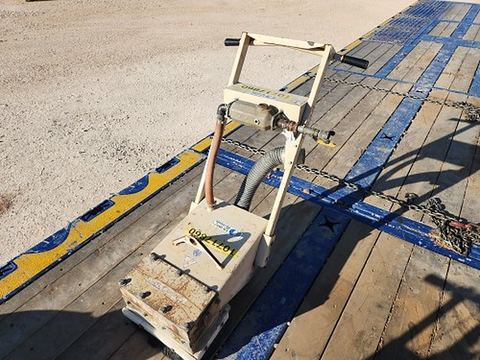 2018 EDCO CD-5 Concrete Scabbler Air 5 Head Push