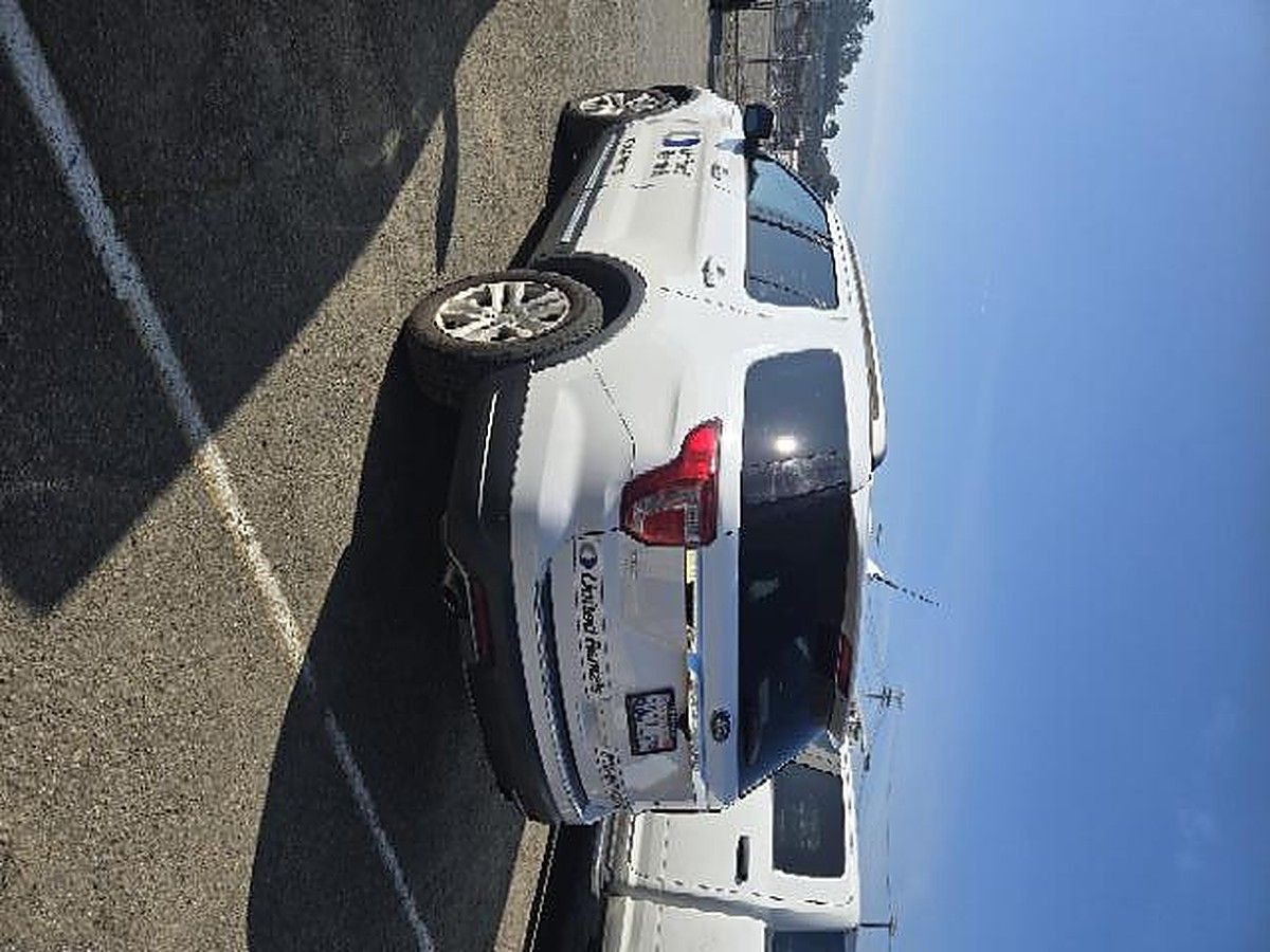 FORD EXPLORERXLTG4WD photo 3