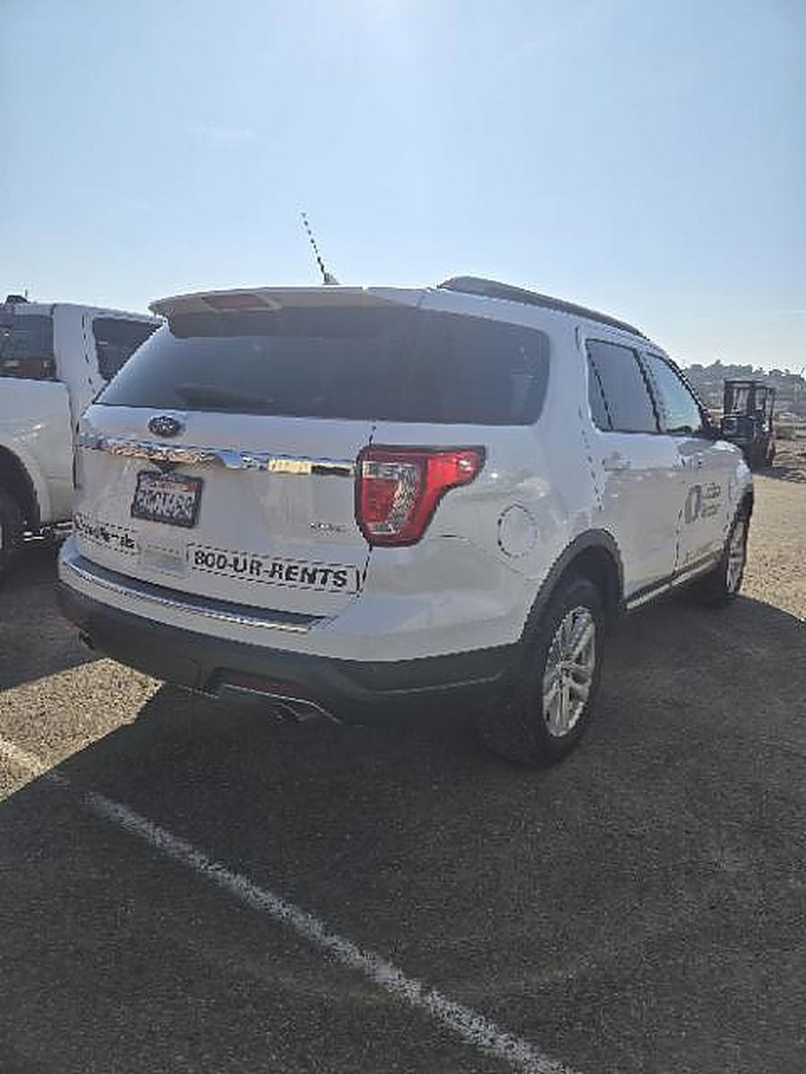 FORD EXPLORERXLTG4WD photo 5