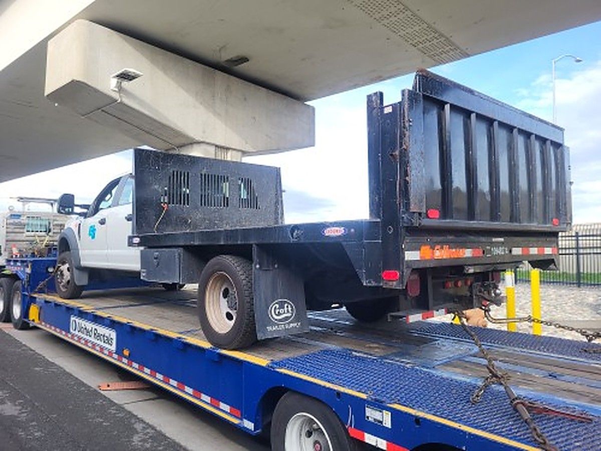 FORD F-550 photo 8