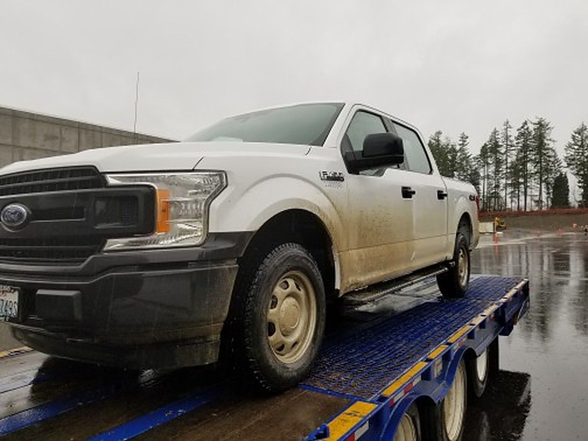 FORD F150CREWXLG4WD photo 2