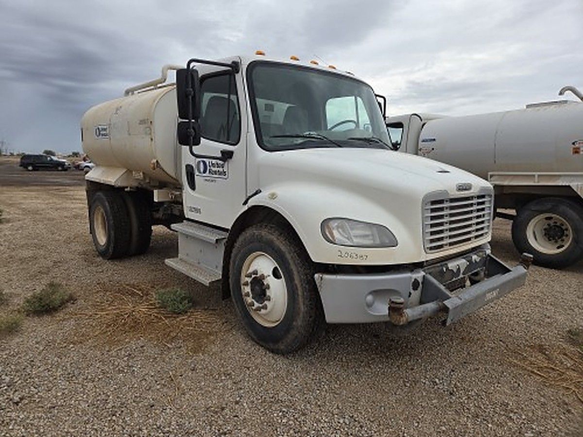 FREIGHTLNR M2106HD DSL photo 3