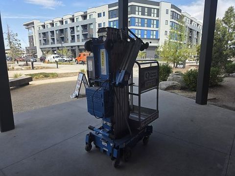2018 GENIE AWP-30SDC Pusharound 26-35' Dc
