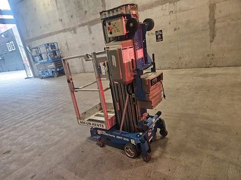 2018 GENIE AWP-30SDC Pusharound 26-35' Dc