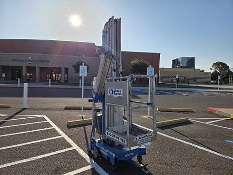 2018 GENIE AWP-40SDC Pusharound 36-48' Dc