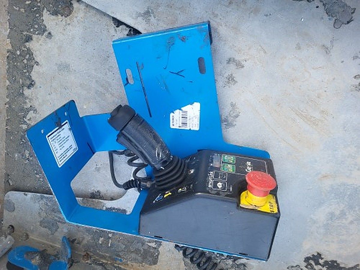 GENIE GR-12 photo 3
