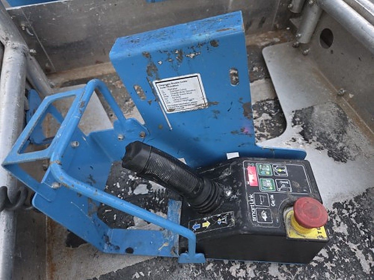 GENIE GR-12 photo 8