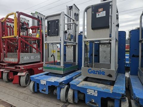 2018 GENIE GR-20 Vertical Lift 18-20' Elec Self Propelled