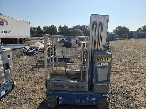 2018 GENIE GR-20 Vertical Lift 18-20' Elec Self Propelled