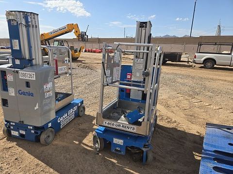 2018 GENIE GR-20 Vertical Lift 18-20' Elec Self Propelled