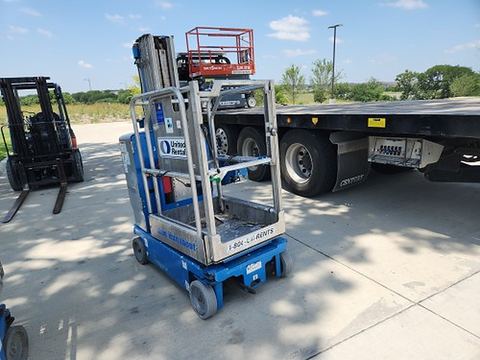 2018 GENIE GR-20 Vertical Lift 18-20' Elec Self Propelled