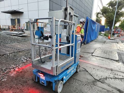 2018 GENIE GR-20 Vertical Lift 18-20' Elec Self Propelled