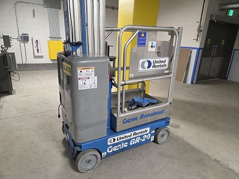 2018 GENIE GR-20 Vertical Lift 18-20' Elec Self Propelled