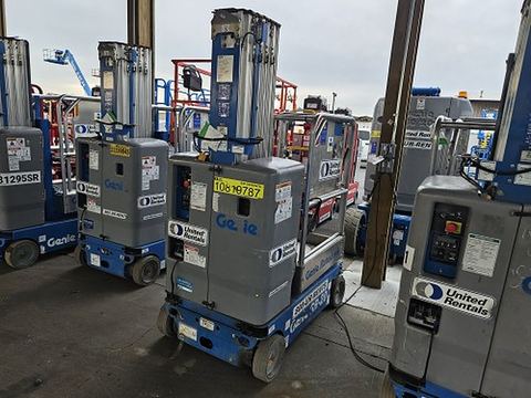 2018 GENIE GR-20 Vertical Lift 18-20' Elec Self Propelled
