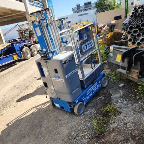 2018 GENIE GR-20 Vertical Lift 18-20' Elec Self Propelled