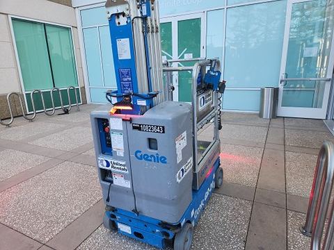 2018 GENIE GR-20 Vertical Lift 18-20' Elec Self Propelled
