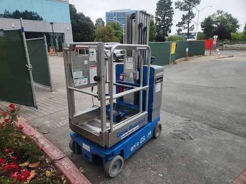 2018 GENIE GR-20 Vertical Lift 18-20' Elec Self Propelled